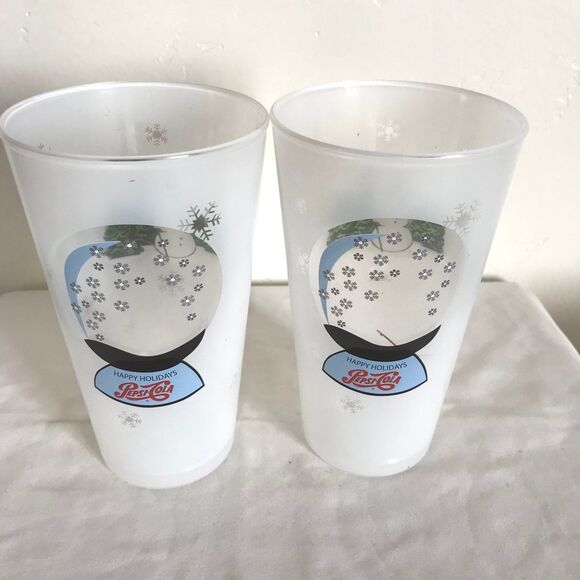 Pepsi-Cola happy holidays Christmas 16oz cups Snowman set of 2 Hard Plastic NEW - Picture 5 of 7